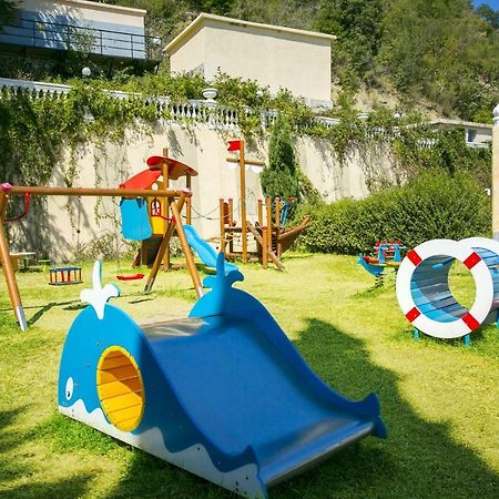 Andalucia Beach Hotel Елените Экстерьер фото