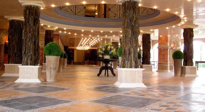 Andalucia Beach Hotel Елените Экстерьер фото