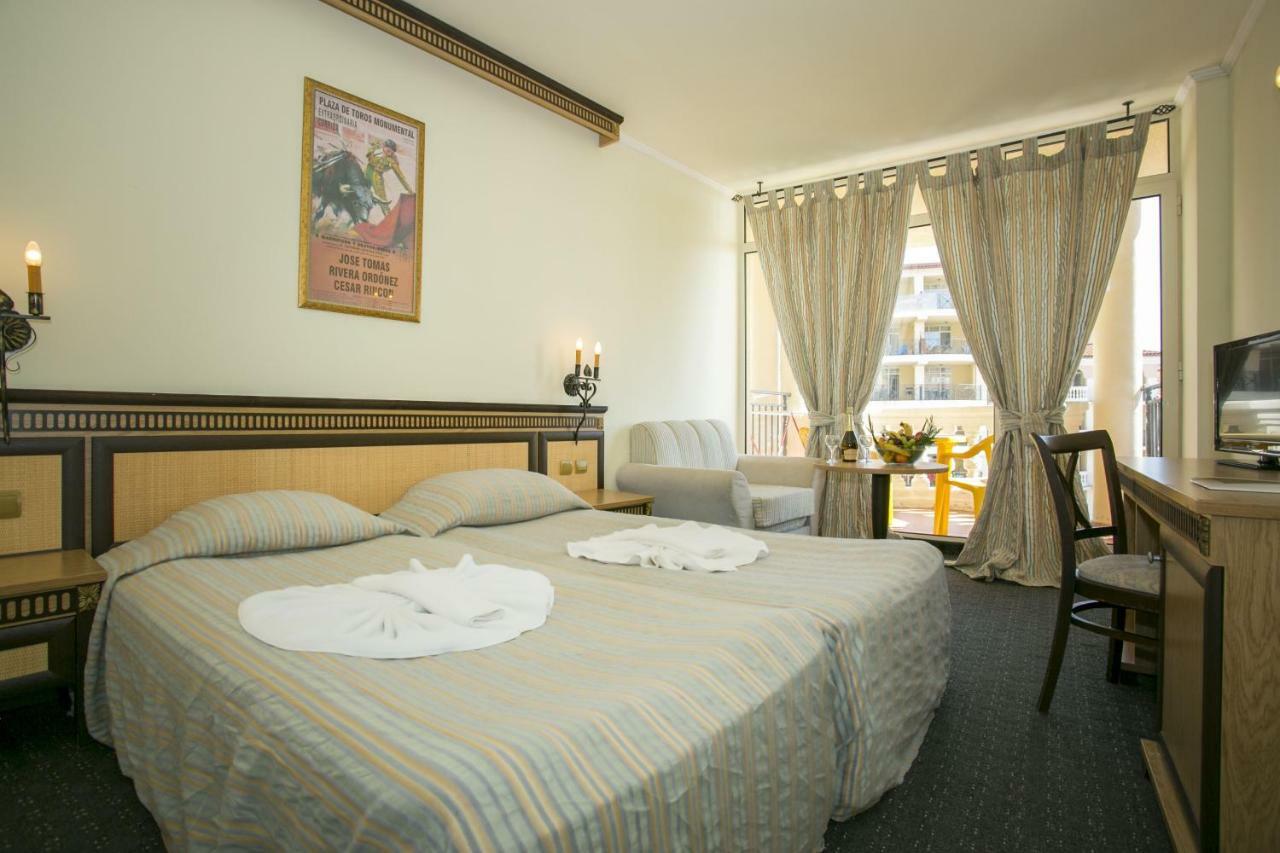 Andalucia Beach Hotel Елените Экстерьер фото