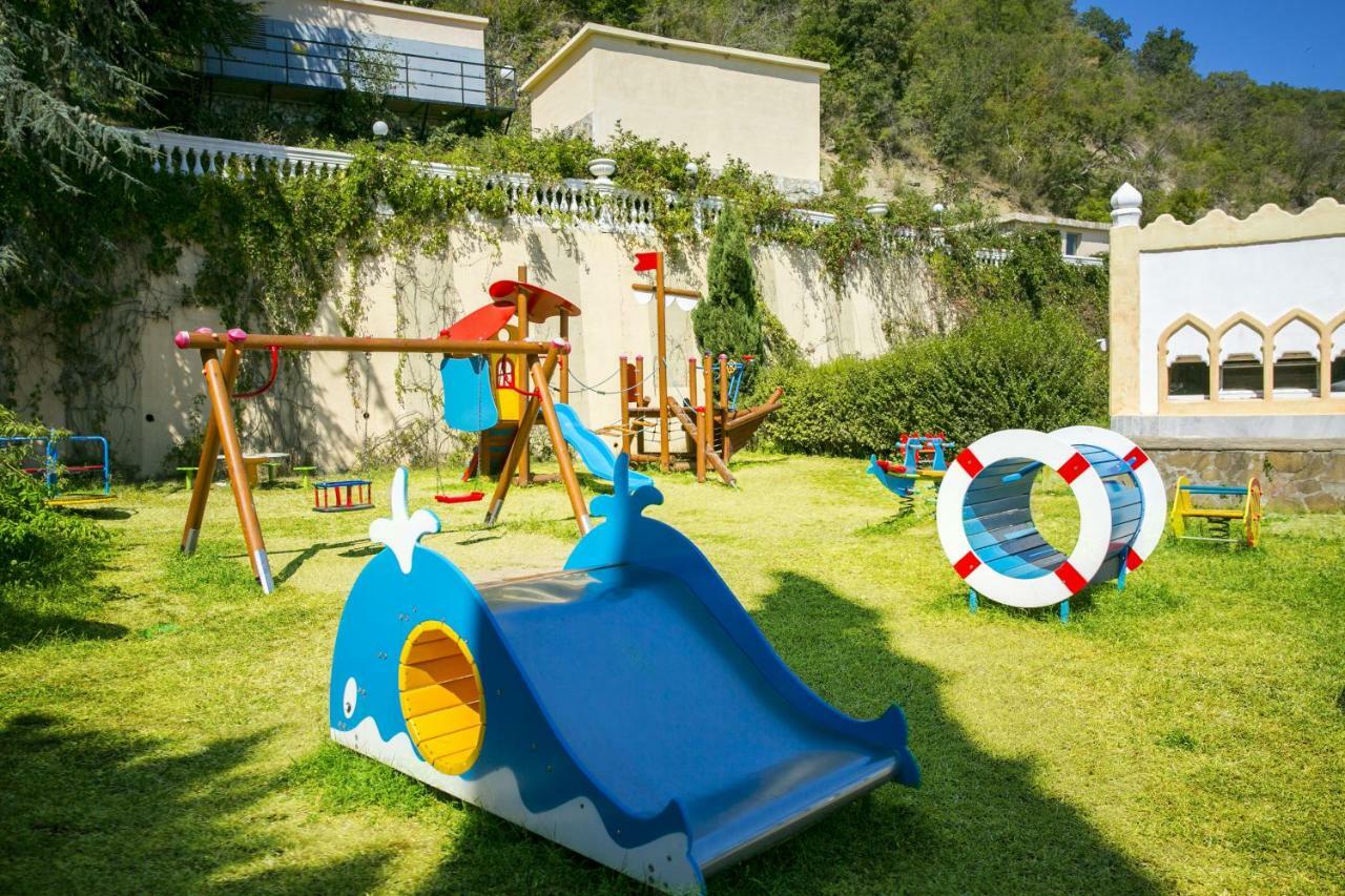 Andalucia Beach Hotel Елените Экстерьер фото