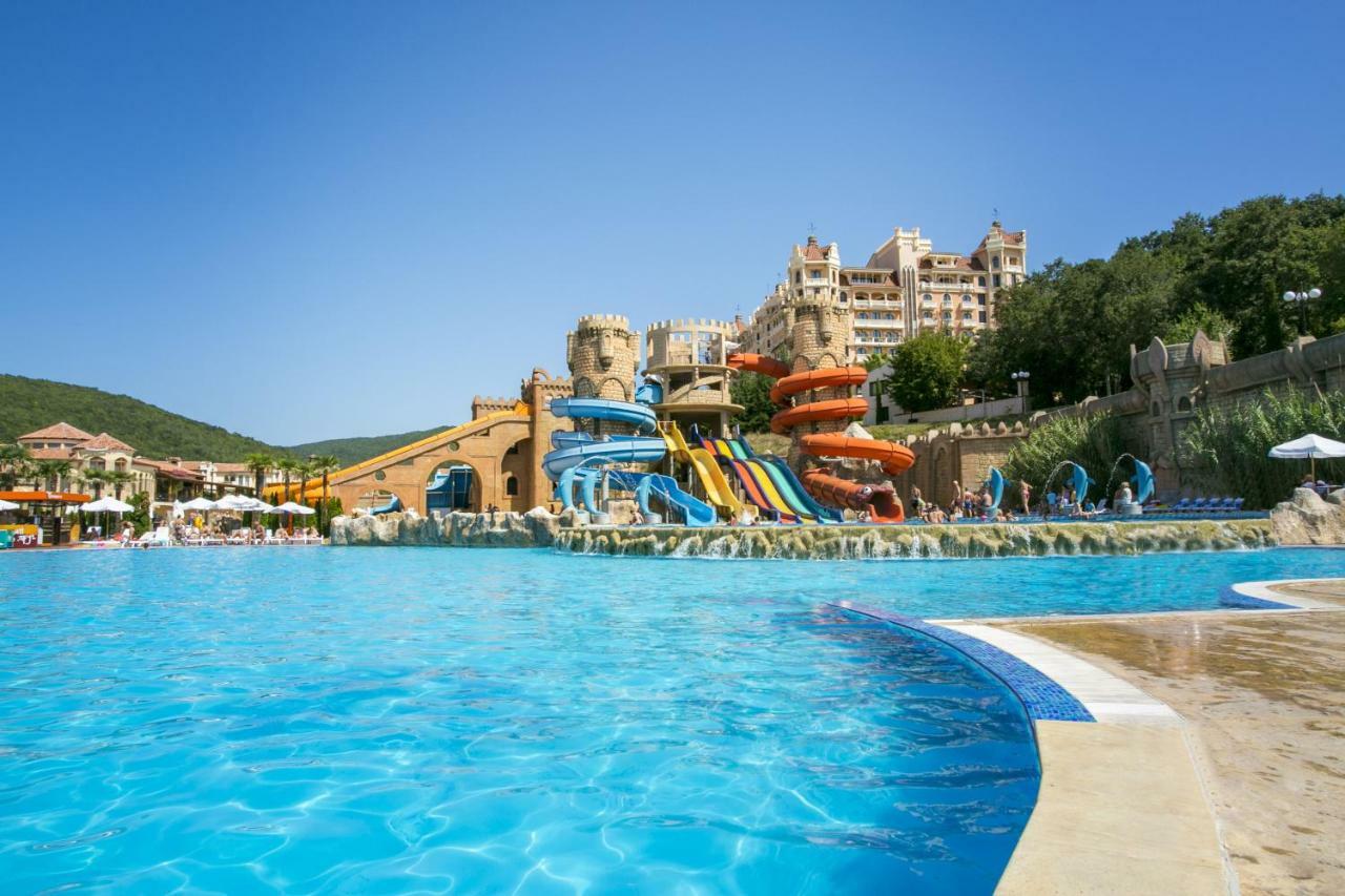 Andalucia Beach Hotel Елените Экстерьер фото